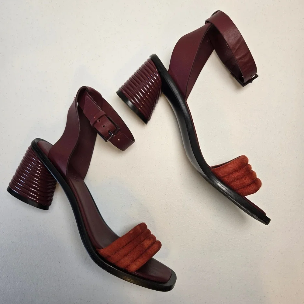 Mercedes Castillo Hiru Ankle Strap Block Heel Leather Sandals US 6.5/ EU 36.5‎